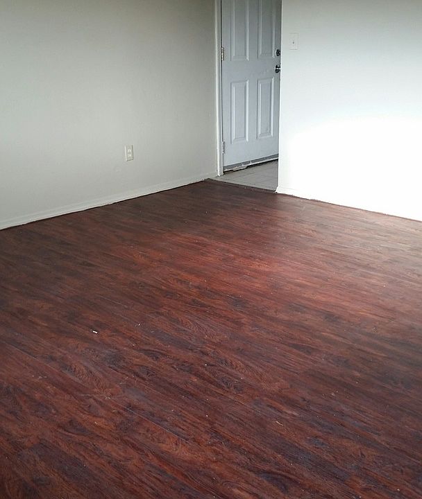 2nd image of 1305 Massachusetts Ave