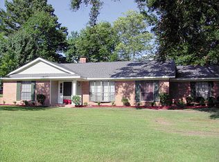 1038 Westbury Sq, Jackson, MS 39212