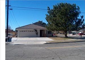 1st image of 8912 Tamarind Ave