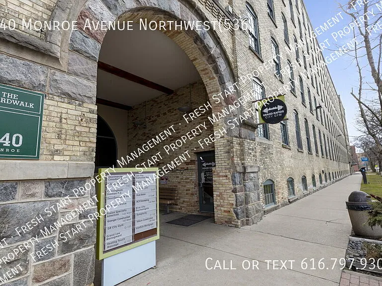 940 Monroe Ave NW #536 — Photo 21