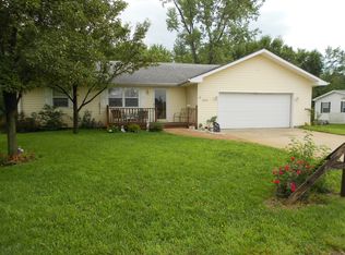 21011 Treasure Island Rd, Plattsmouth, NE 68048