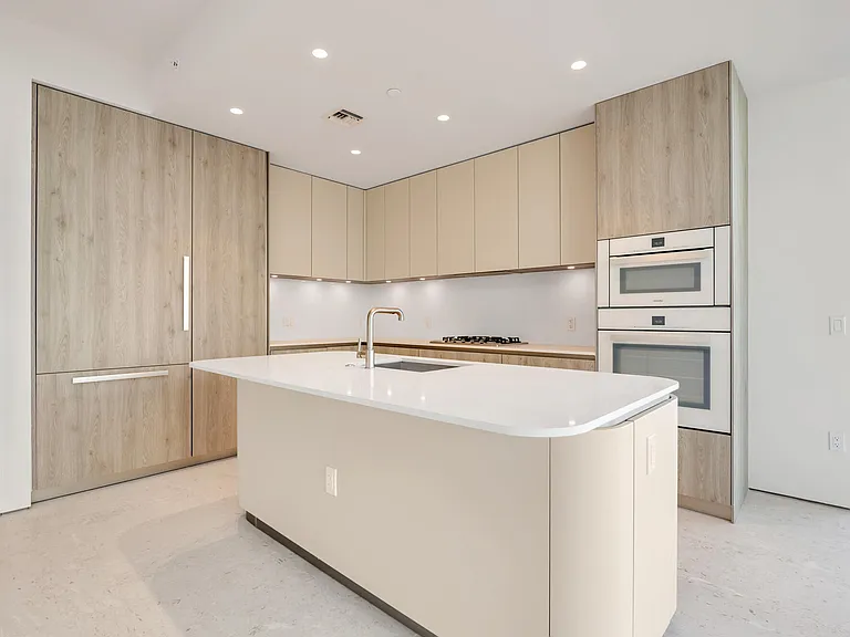 200 Arkona Ct #501 — Photo 4