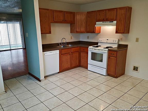 5th image of 7819 Van Ness Dr