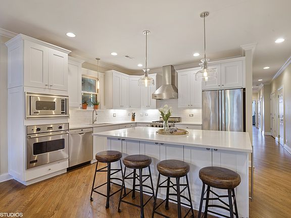 4th image of 624 W Schubert Ave #2W