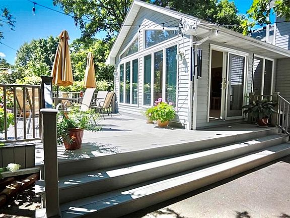 4th image of 752 River Ridge Road