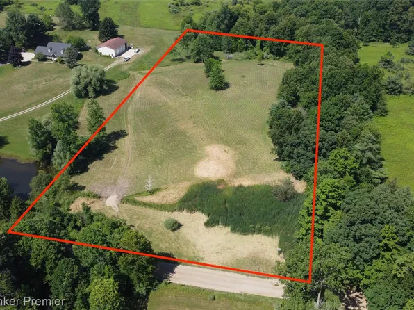 3975 Hagerman Rd, Leonard, MI 48367
