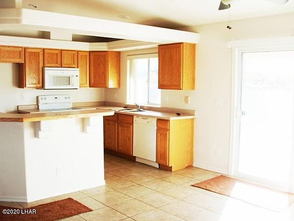 4th image of 2450 Palisades Dr #101