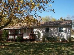219 Limit Ave, Bonner Springs, KS 66012