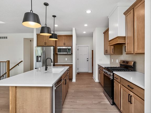 5th image of 1625 NW Parkside Ln