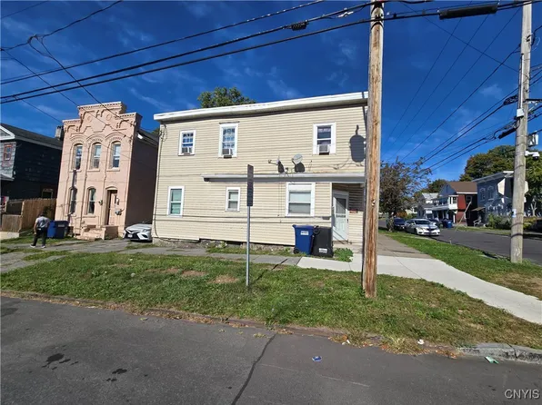 319 E Division St, Syracuse, NY 13208