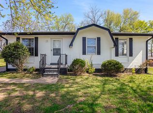 923 Rose Dr, Hopkinsville, KY 42240