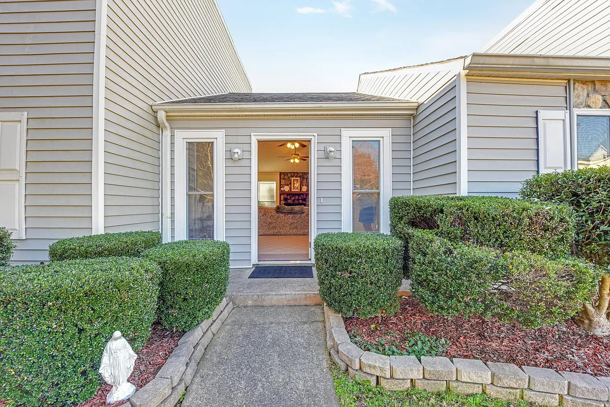 Building Photo - 5269 Meadowdale Ct