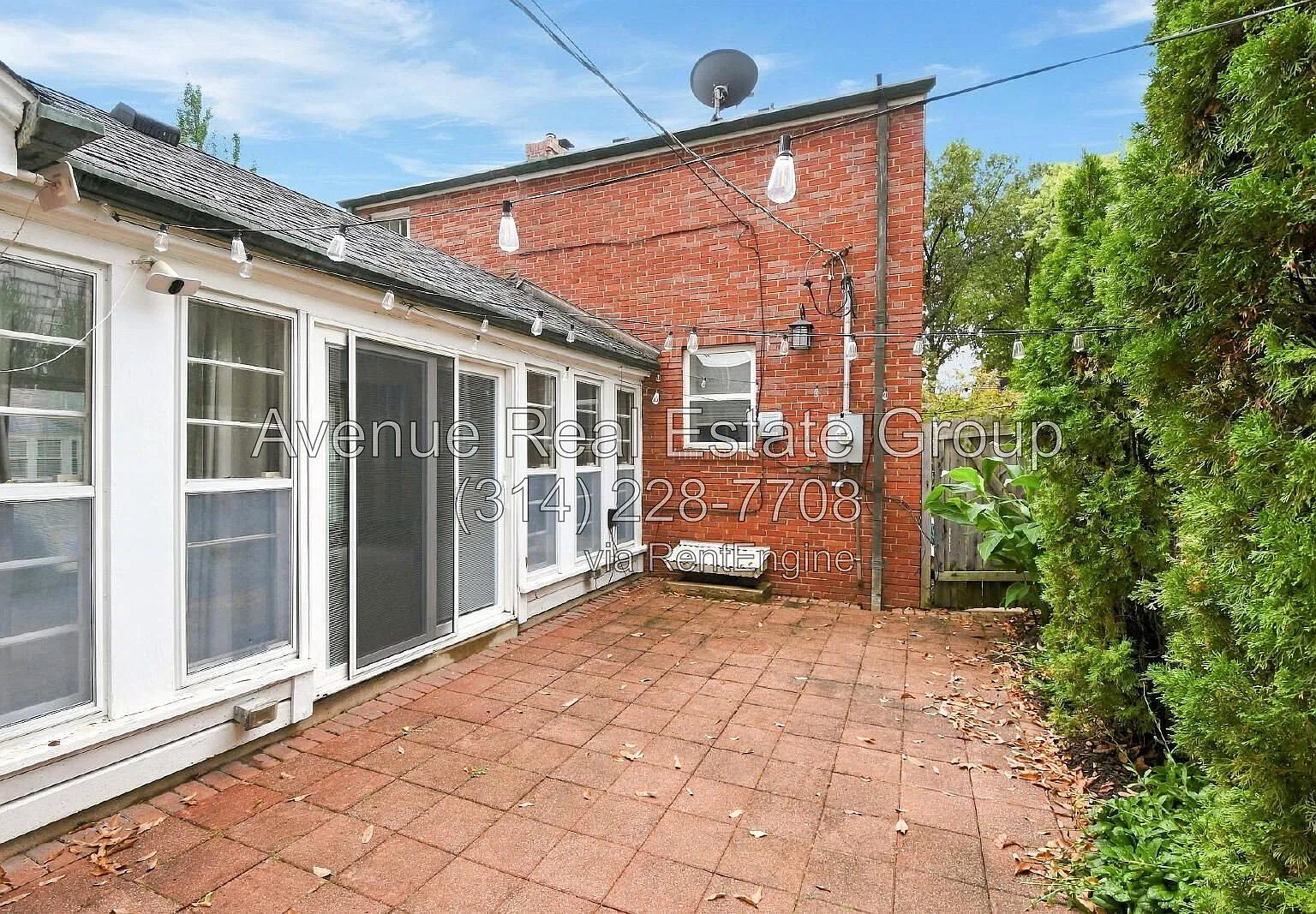 3 bed, 2.5 bath, 2156 sqft, $3,000 — Photo 3