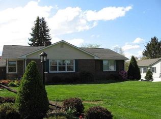 26 McEntee Rd, Milford, NJ 08848