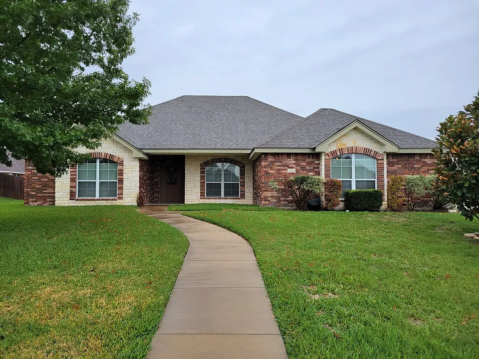 2501 Leatherwood Dr