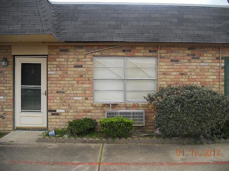 2nd image of 6758 Prutzman St #22