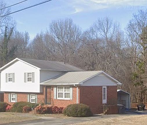 3rd image of 1527 Kingston Dr