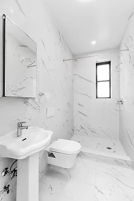 Rented by REAL New York | media 7