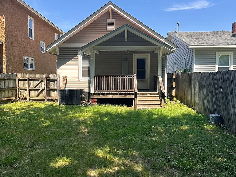 125 Lee Ave — Photo 20
