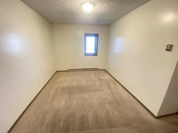 904 N Main St, Bellefontaine, OH