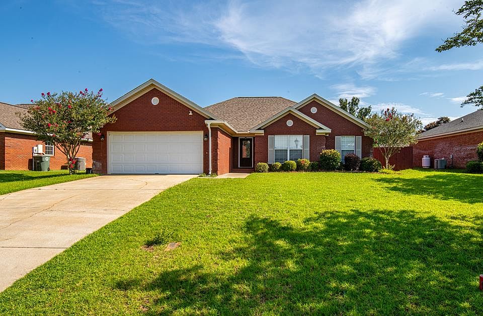 1st image of 217 Windsor Garden Dr