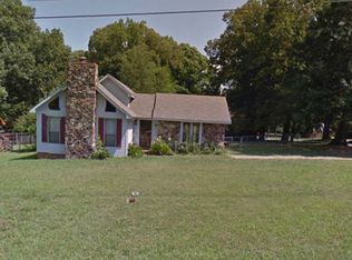 149 Holiday Dr, Jackson, TN 38305