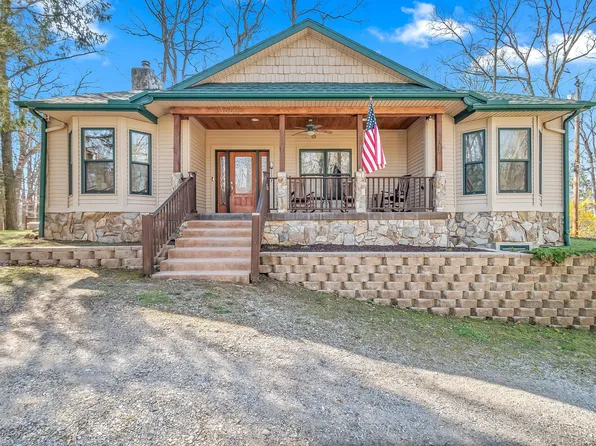 3553 Alpine Ct, Hillsdale, MI 49242