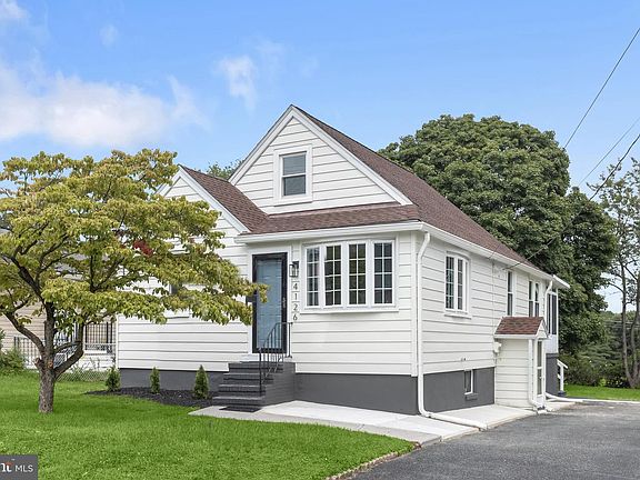 2nd image of 4126 Cliffvale Rd