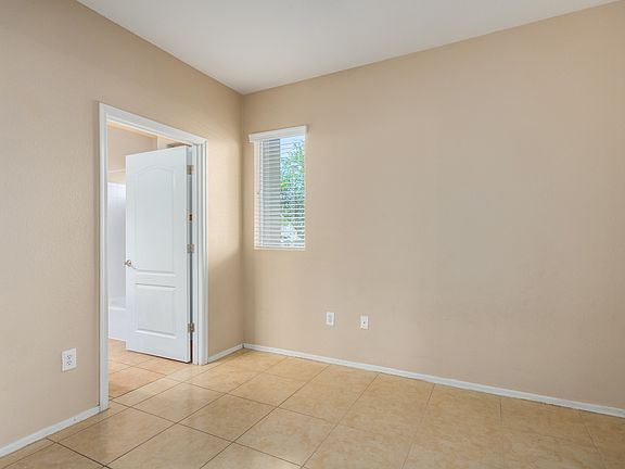 2nd image of 2929 W Yorkshire Dr Unit 1111