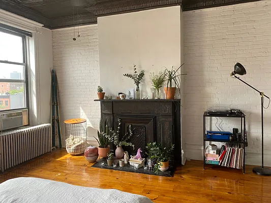 Rented by Compass | media 12