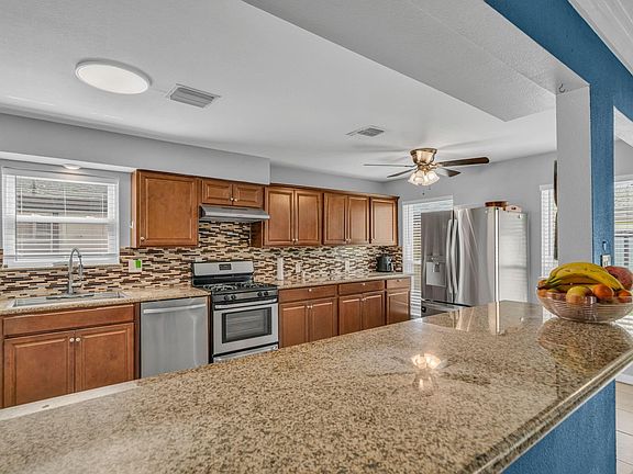 5th image of 6514 Vialinda Dr