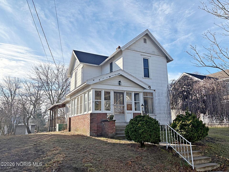 1st image of 627 Wallace Ave