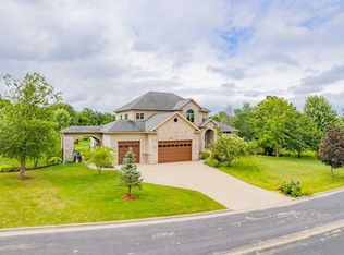 1919 Corinth Dr, Sun Prairie, WI 53590