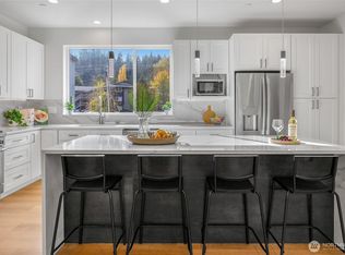 10630 E Riverside Dr, Bothell, WA 98011