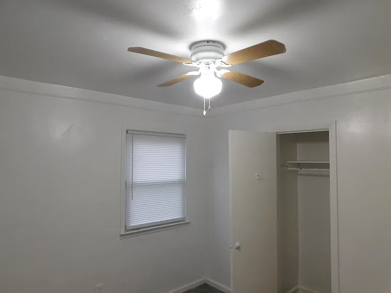 6490 Stahelin Ave — Photo 21