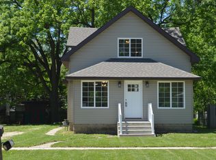 214 Wisconsin St, Darien, WI 53114