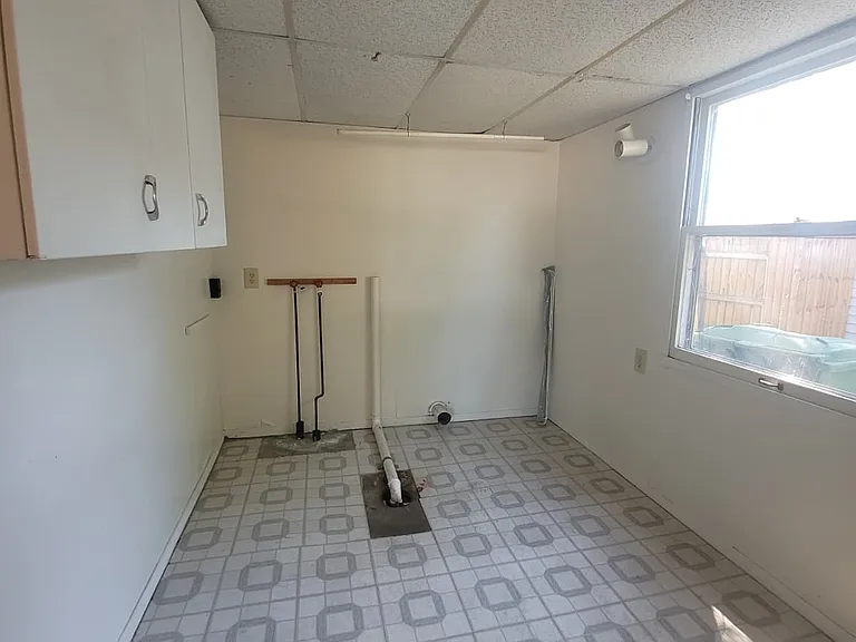 411 N Sheridan Ave — Photo 25