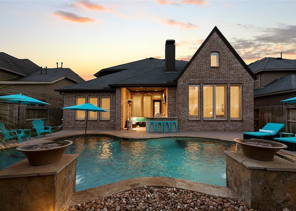 1st image of 5107 Rollingwood Oak Lane