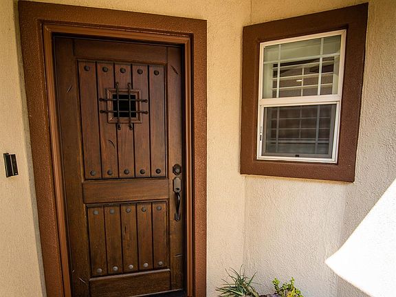 3rd image of 4204 Aubergine Way