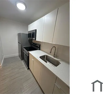 649 SW 7th St #5 — Photo 7