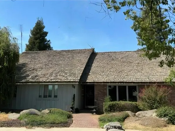 718 E Myer Ave, Exeter, CA 93221