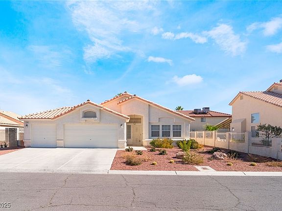 3rd image of 5348 Great Pine Dr