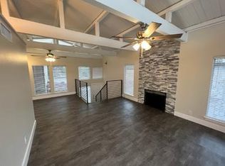 6404 Shadow Valley Dr APT B, Austin, TX 78731