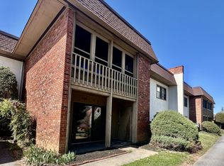 427 6th Ave W APT A5, Hendersonville, NC 28739