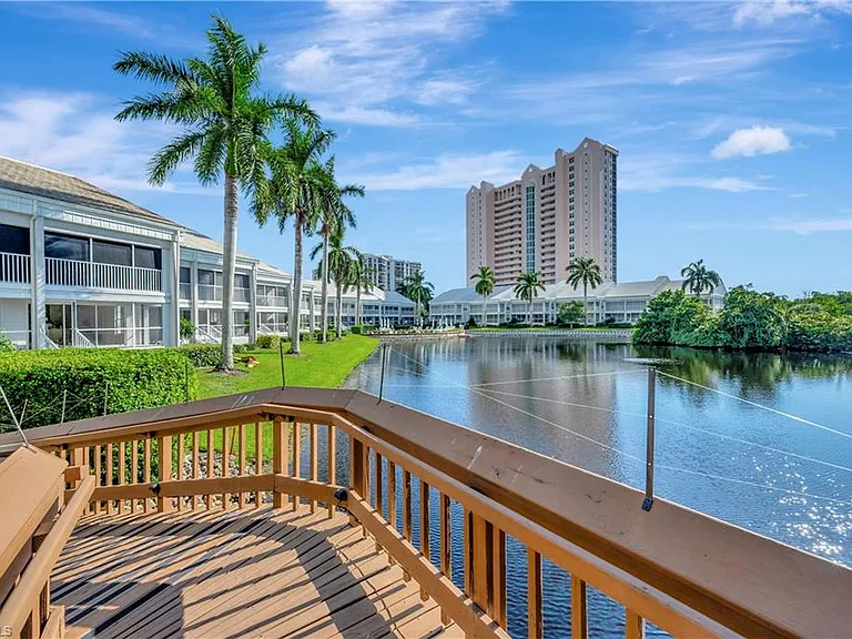 6131 Pelican Bay Blvd #7 — Photo 26