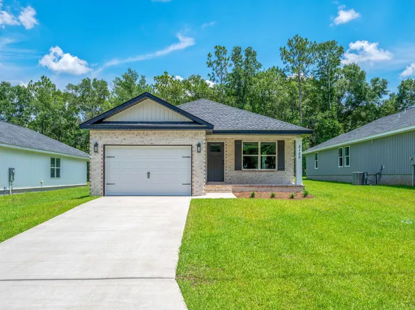 5155 Lake Dr S, Crestview, FL 32539