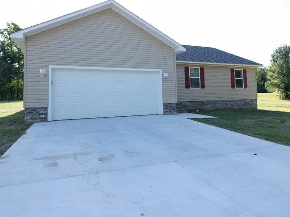 116 Hassell Dr, Martin, TN 38237