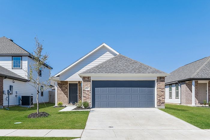 1st image of 507 Sussex Dr