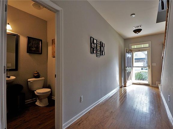 3rd image of 43 Highland Pointe Cir E