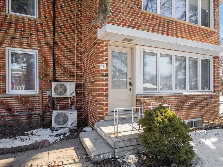 49 Bemersyde Dr #A — Photo 21